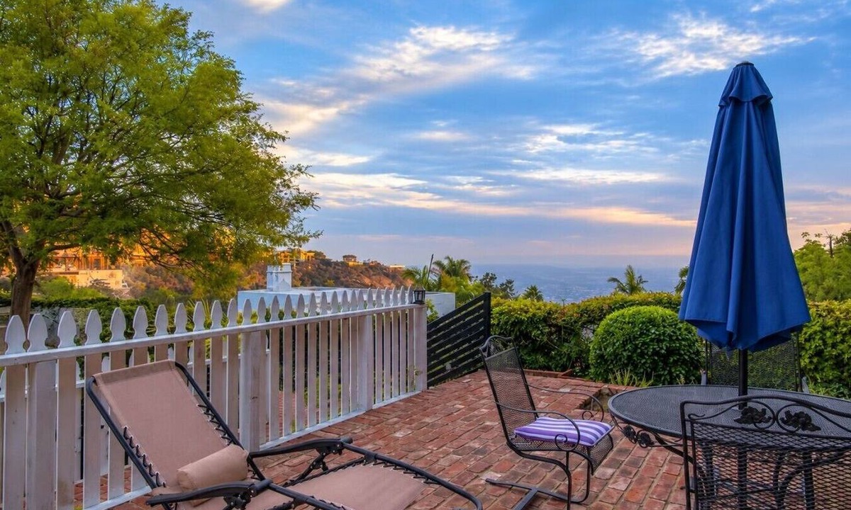 The Bird Streets Villa | ৎ୭Sunset Retreat `Villa Bella` w/View &Hot tubৎ୭