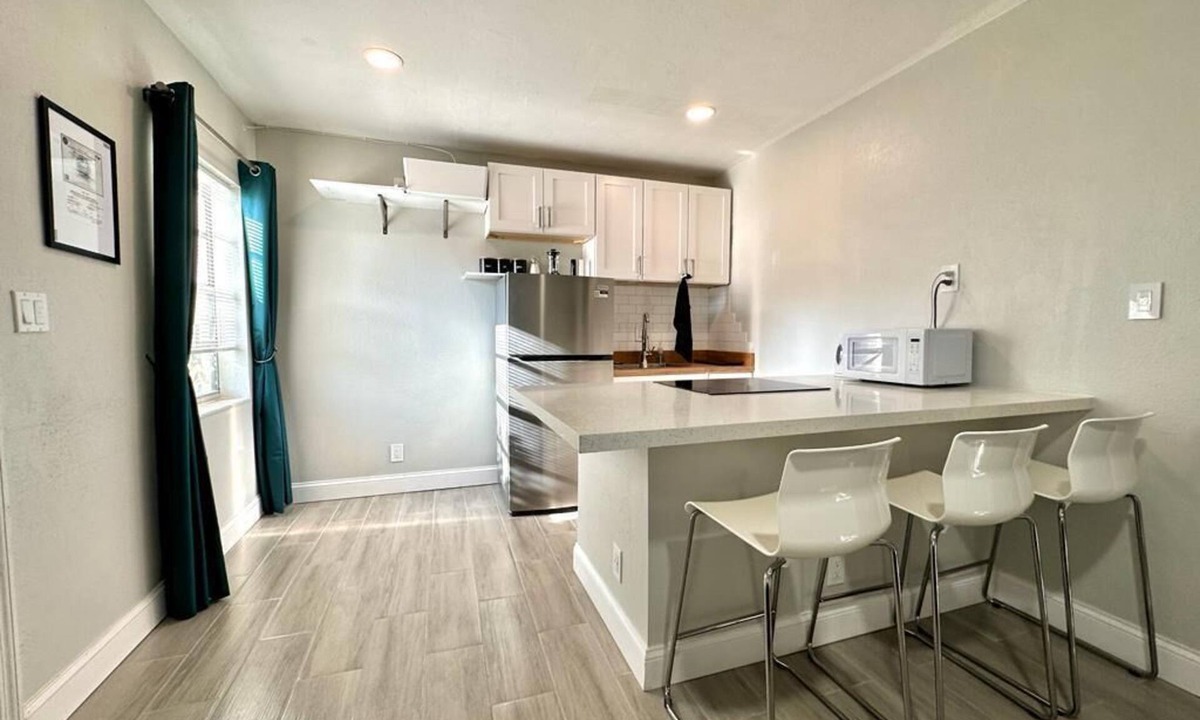 Edgewood Apartment | 1-bedroom n Fort Lauderdale w/FREE Parking,Kitchen,Patio-8mins to FLL Airport @2