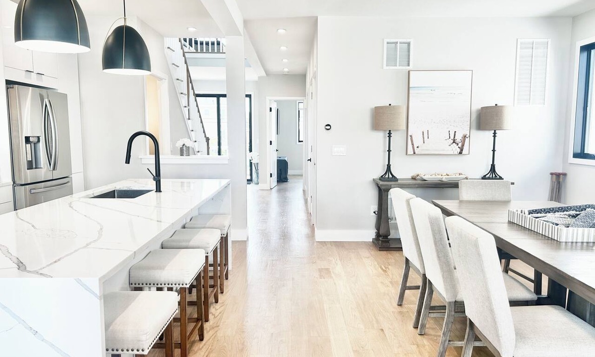 Manasquan House | 1 Block To The Beach -NEW House
