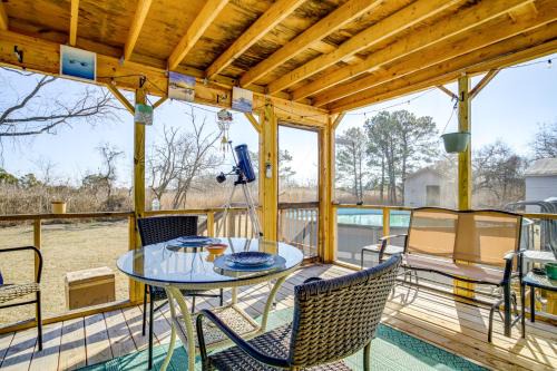 Deal Island House | 1 Mi to Boat Ramp: Peaceful Deal Island Home!