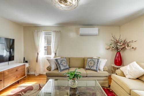 Rahway House | 1 Mi to NYC Train & Arts District: Rahway Escape