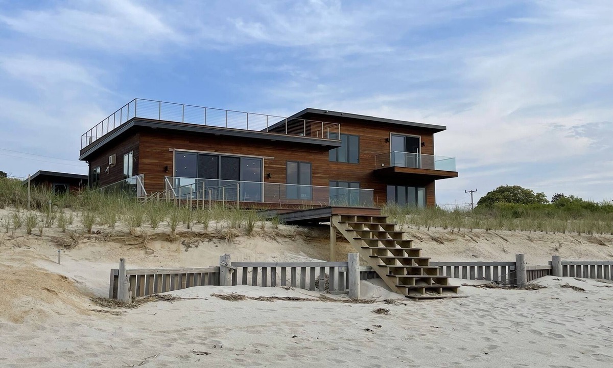 Brewster House | 10 Million Beach House on the Dunes of Cape Cod Bay - New construction 2022