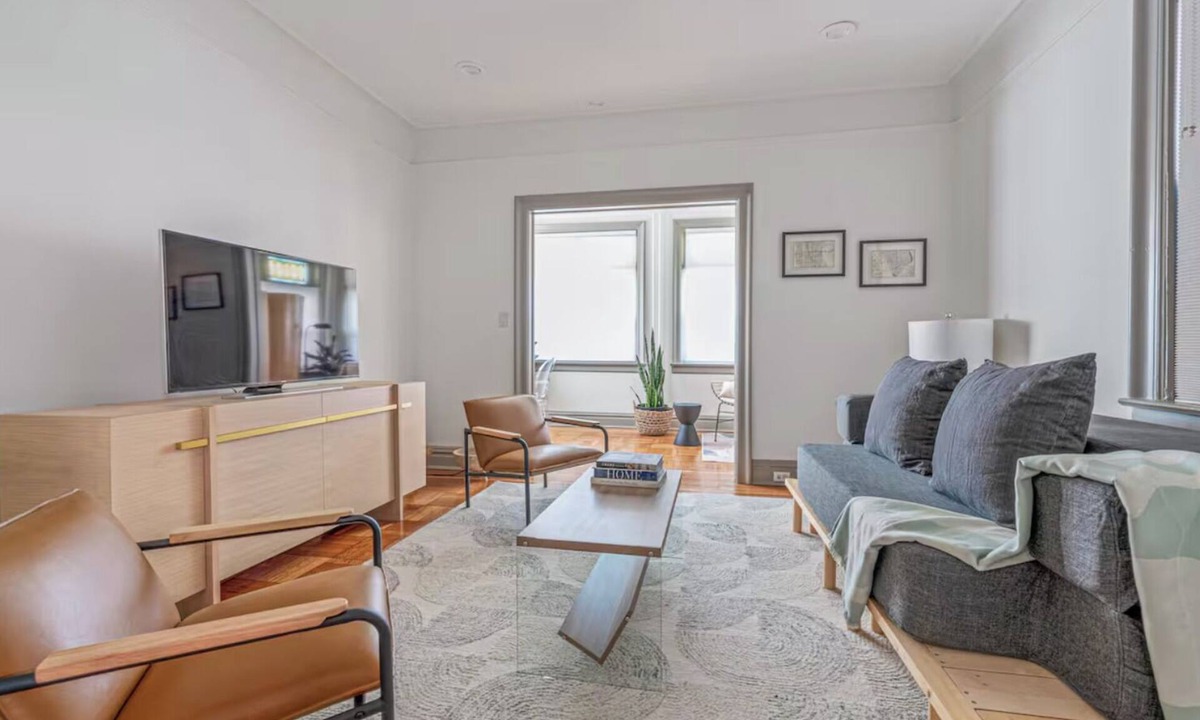 Weehawken Apartment | 10 min to Times Square - Luxury & Space 2Bd/1Ba