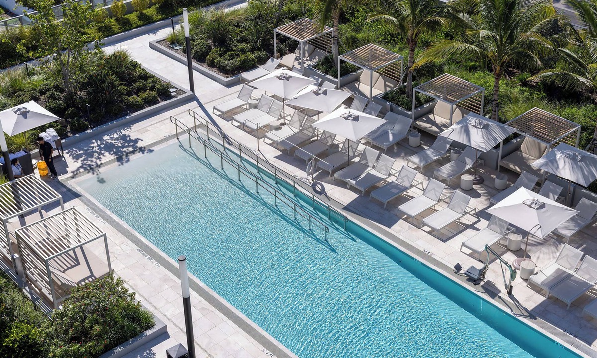 North Beach Condo | 1006 - 72 Park 1-Bedroom Apt with Ocean Views, Pool & Gym