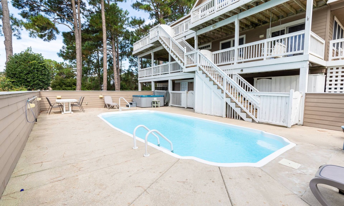 Corolla Light House | 1289 - Sounds Like Fun, Soundfront Corolla | Pool, Hot Tub & Resort Access