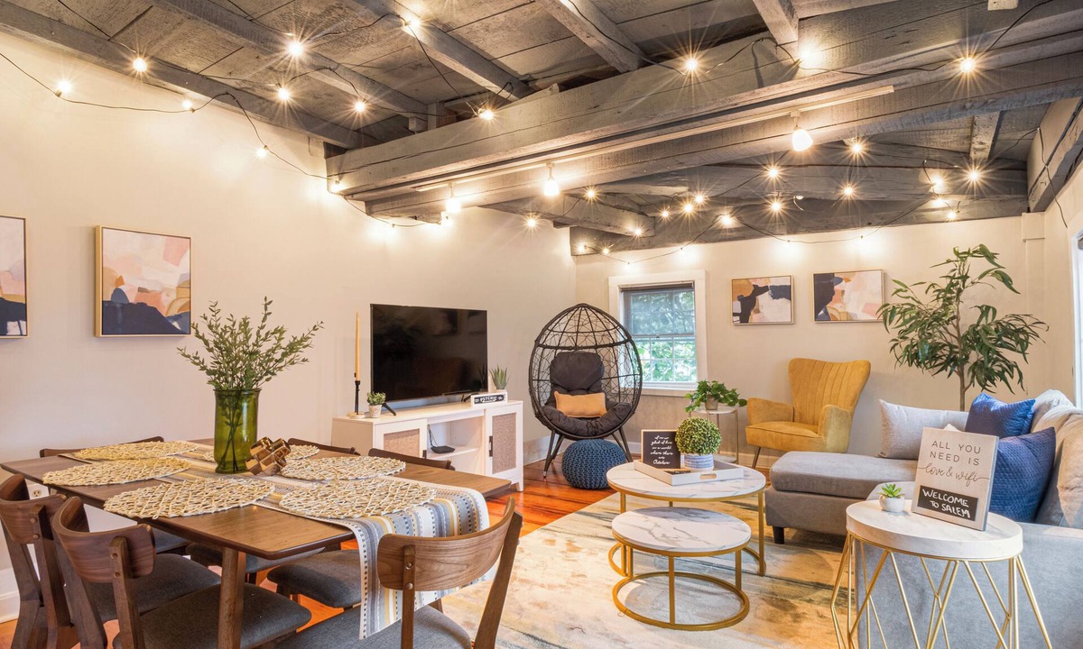 Salem Apartment | 1710 Historic Downtown 2BR Salem + Witch Trials