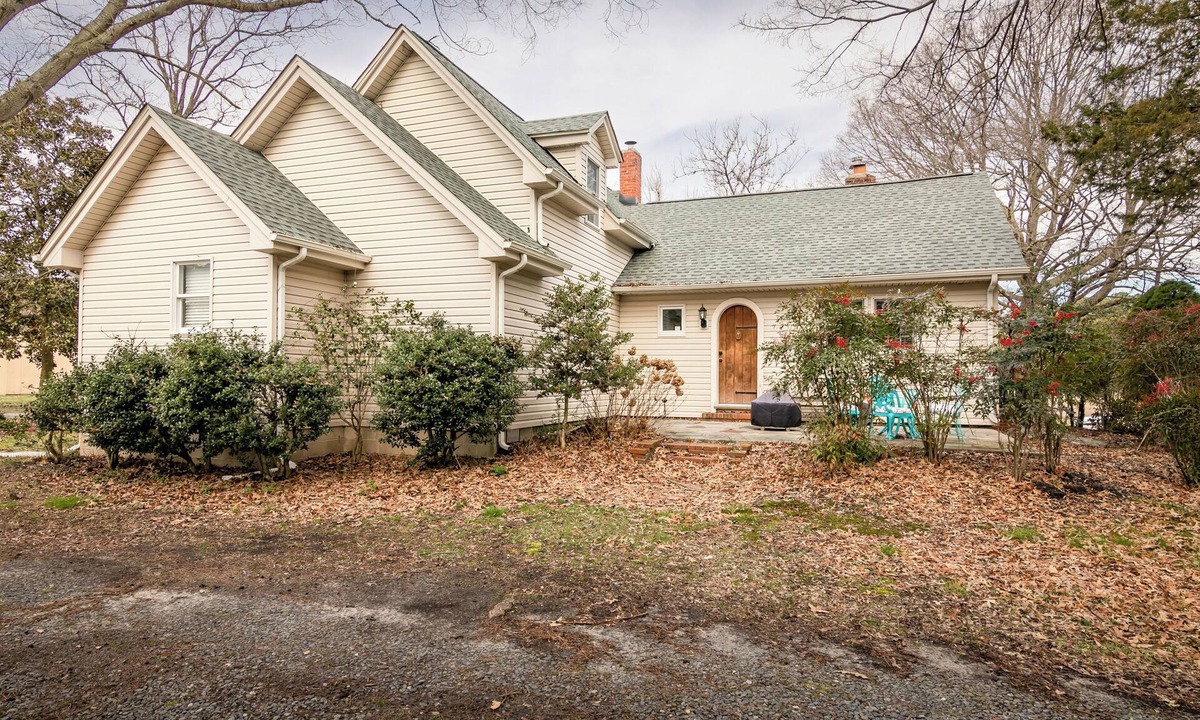 Salisbury House | 1900's Modern Farmhouse on 7.5 private acres