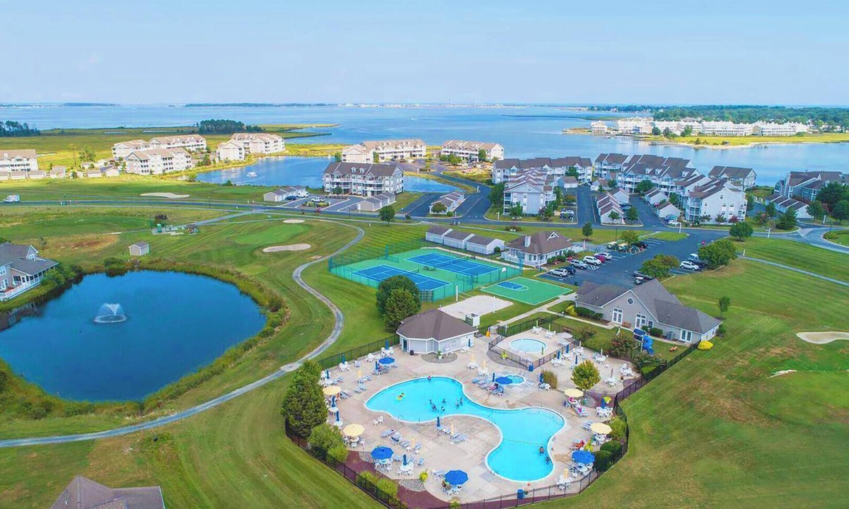 Ocean View Condo | 2 bed/2 bath condo in the Bethany Bay Community near Bethany Beach! Excellent view! Pets Allowed! 9-Hole Golf! Seasonal Outdoor Pool! Beach Town!