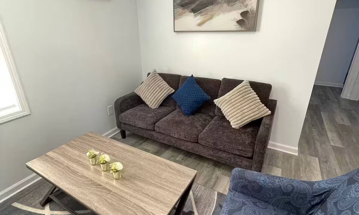 Balmville Apartment | 2-bedroom apartment in excellent Newburgh with AC and charm