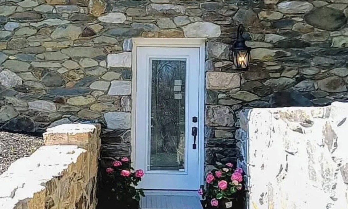 Round Hill Apartment | 2-bedroom apartment in peaceful Round Hill a walk to Sleeter Lake
