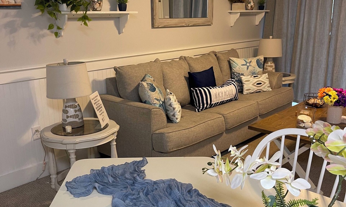 Caine Woods Condo | 2-bedroom condo with pool in lovely Ocean City with WiFi, AC