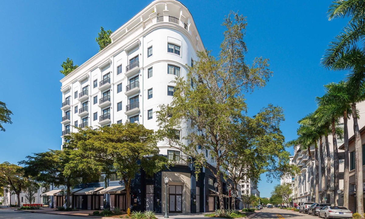 Industrial Section Hotel | 2 Bedroom Junior Suite at The Avenue Coral Gables