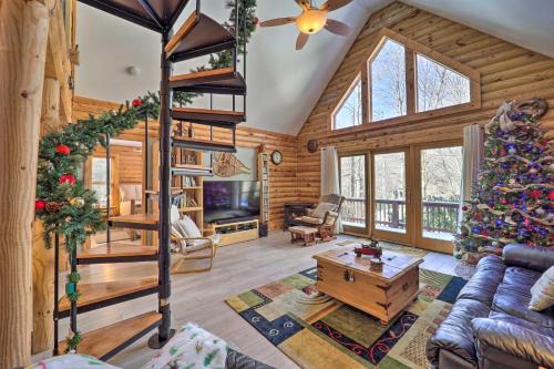 Charter Hills House | 2 Decks & Fire Pit: Scenic Beech Mountain Retreat!
