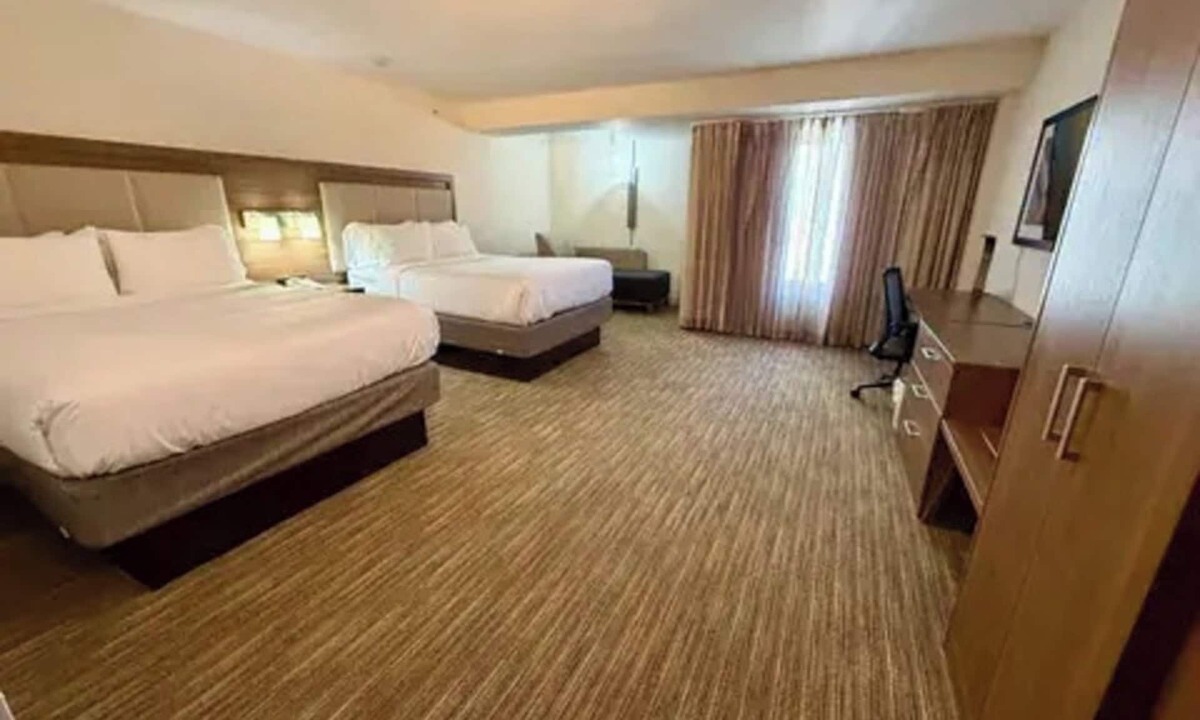 Downtown Albany Hotel | 2 Inviting Rooms near Times Union Center | Free Onsite Parking! | Group-Friendly