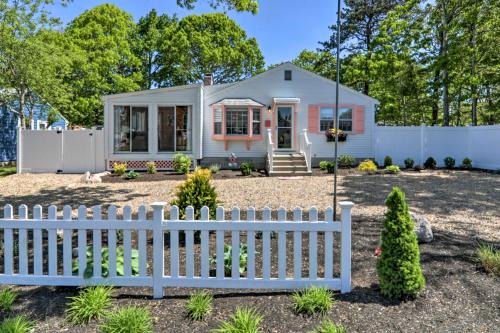 West Yarmouth House | 2 Mi to Seagull Beach: Charming Family Home