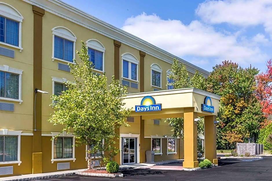 Budd Lake Hotel | 2-Star Hotel ∙ Days Inn by Wyndham Budd Lake