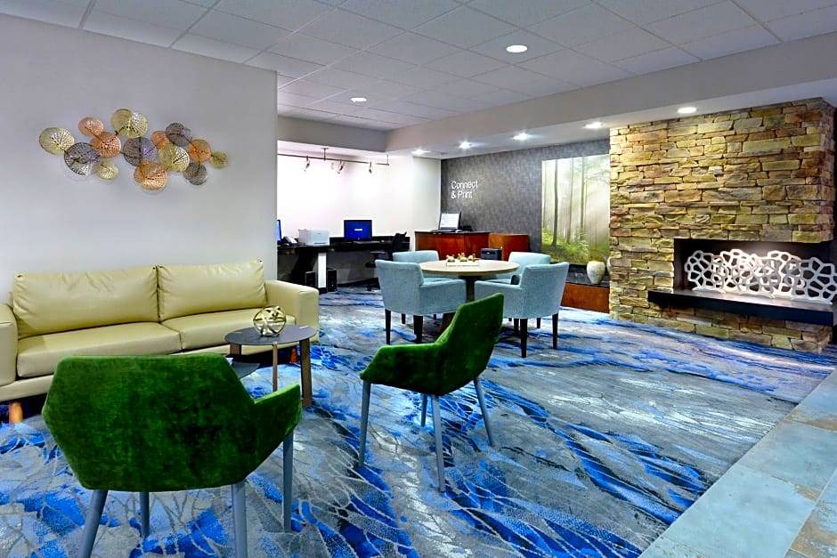 Rio Hotel | 2-Star Hotel ∙ Fairfield Inn & Suites by Marriott Charlottesville North