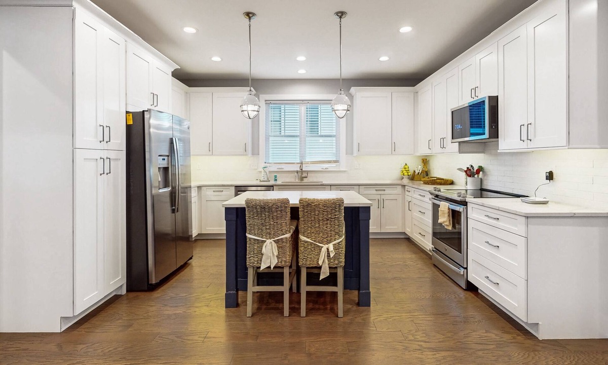 Dodds Addition House | 2-story home with backyard, patio, outdoor dining area & AC - dog-friendly