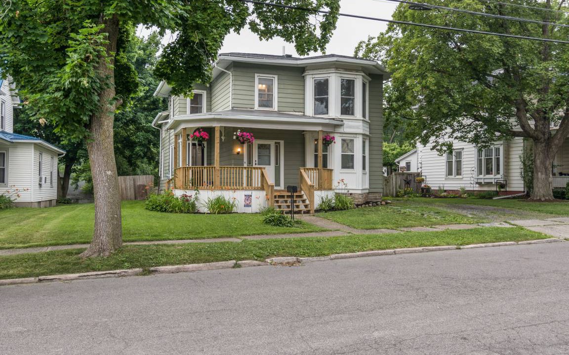 Penn Yan House | 231 m² House ∙ 3 bedrooms ∙ 8 guests