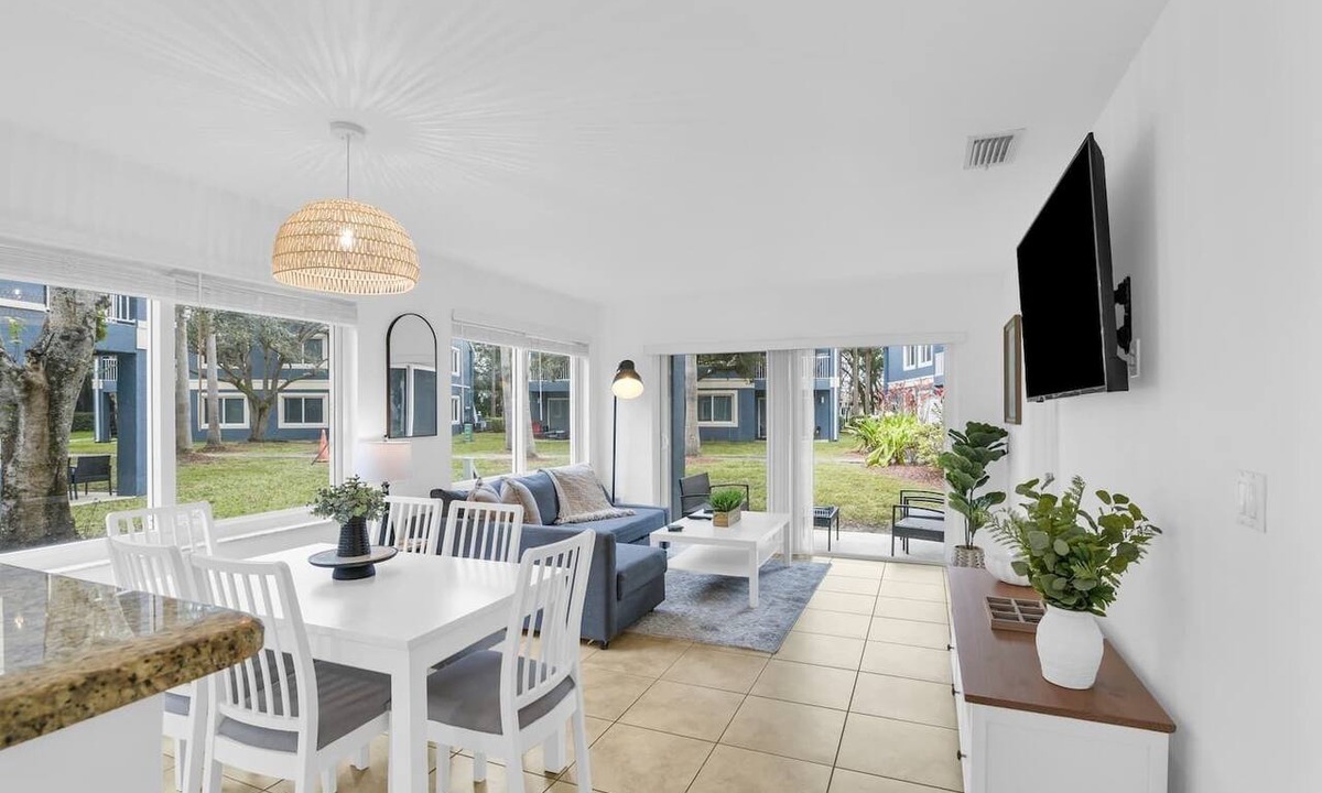 Mission Bay Apartment | 270A - Boca Retreat w/Pool, Parking, Near Evert Tennis & Shops