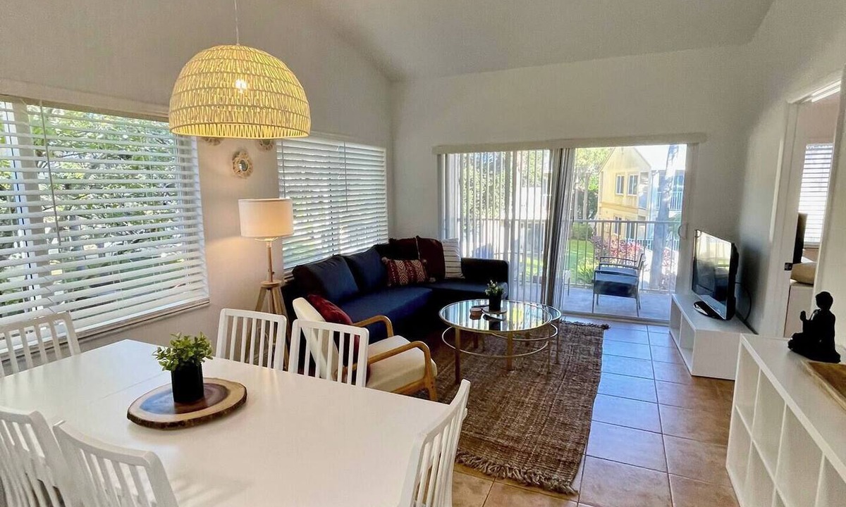 Mission Bay Apartment | 270C - Boca Retreat w/Pool, Parking, Near Evert Tennis & Shops
