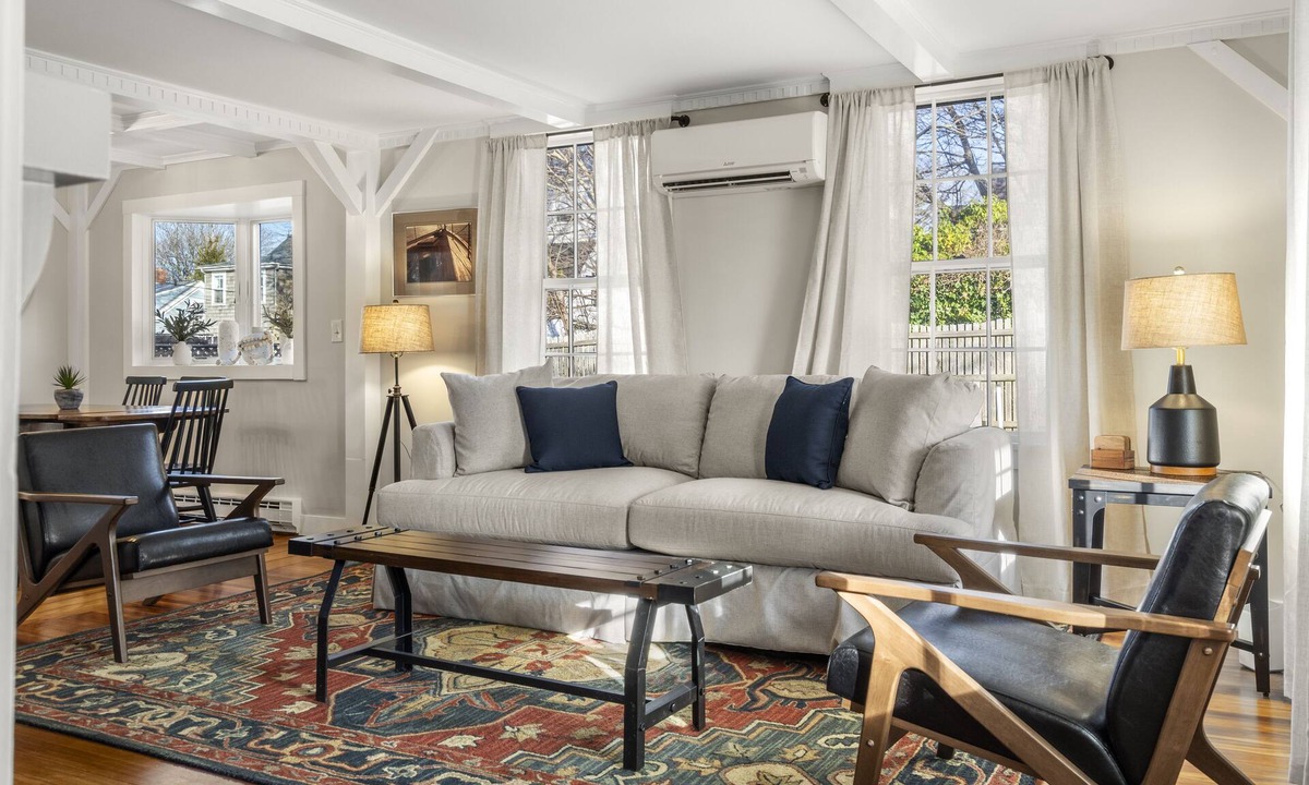Rockport Cottage | 2BR Home Minutes to Downtown Rockport+Beach!