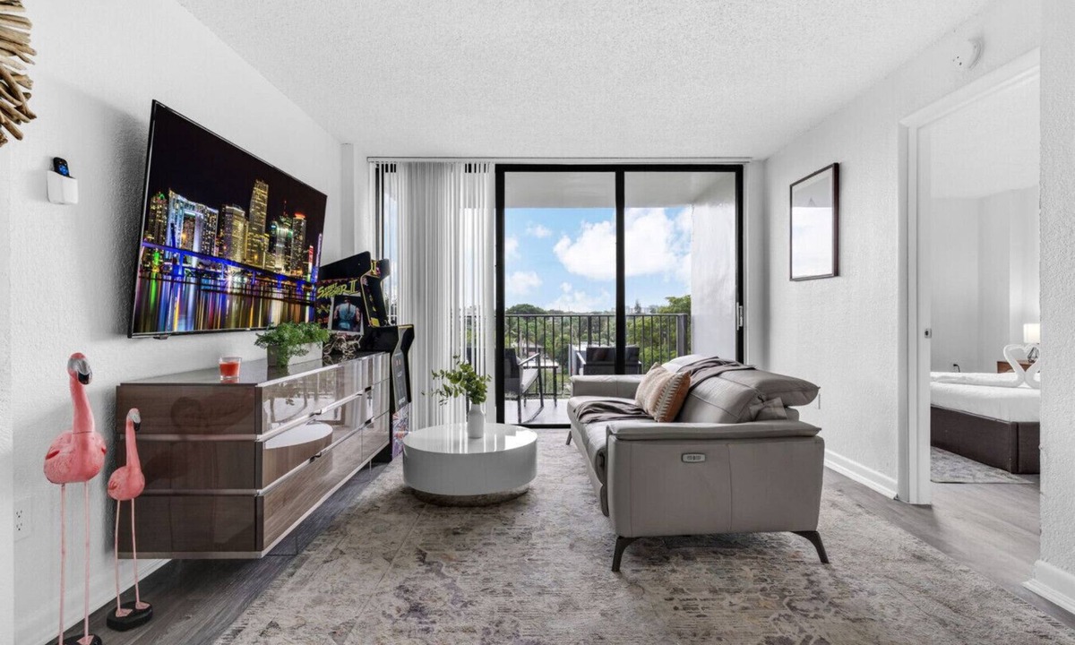 North Miami Apartment | 2BR Near Haulover Beach | Pool + Free Parking