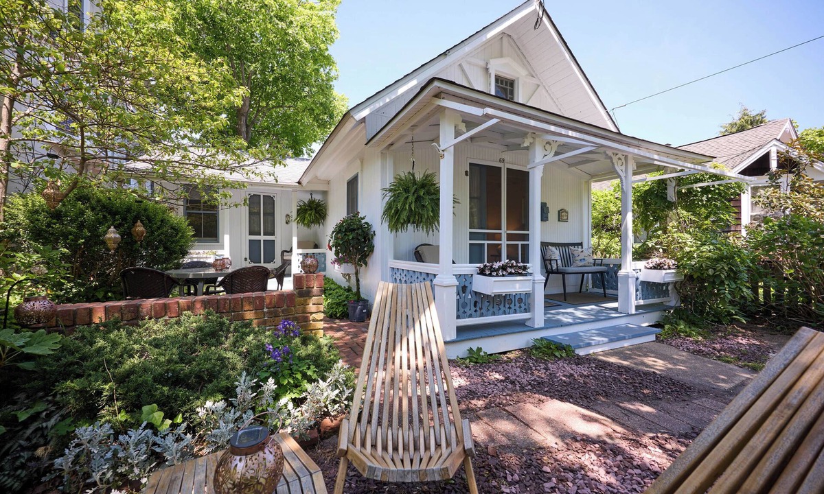 Ocean Grove Cottage | 2BR Ocean Grove Garden Beach Cottage- 6 Blk to Beach, Easy Access 2 Asbury Park