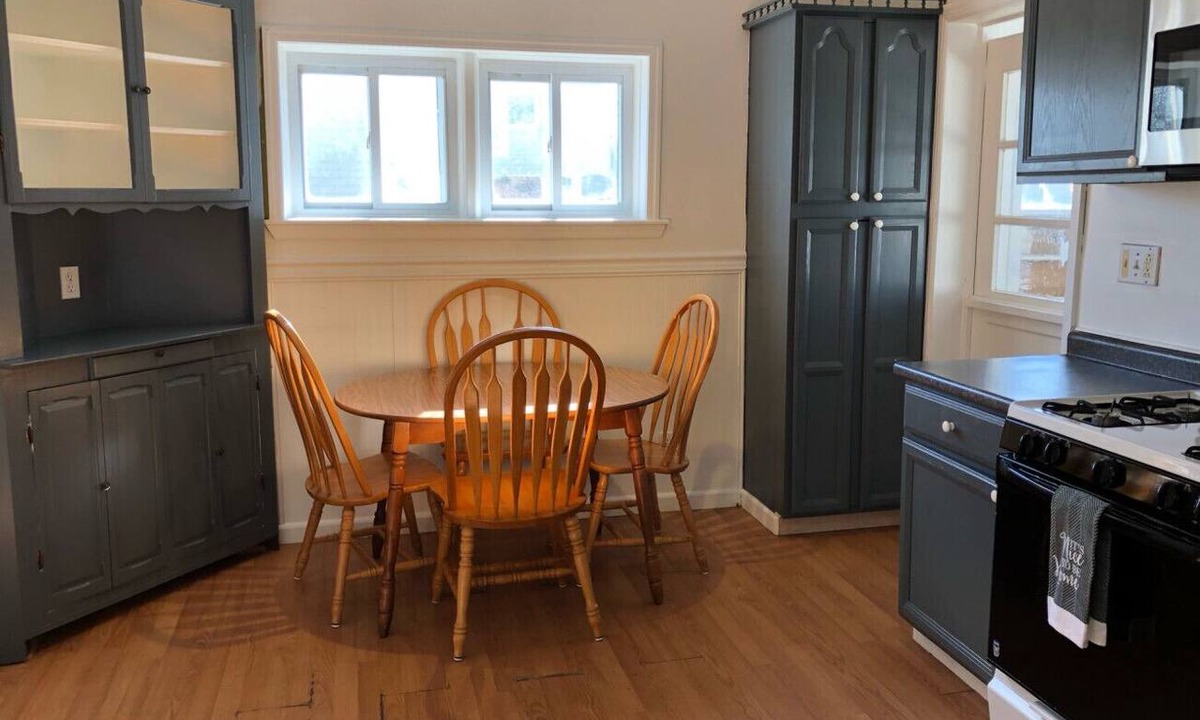 Perth Amboy Apartment | 3-bed house, parking, near NYC bus/train, MetLife Stadium 35 mins