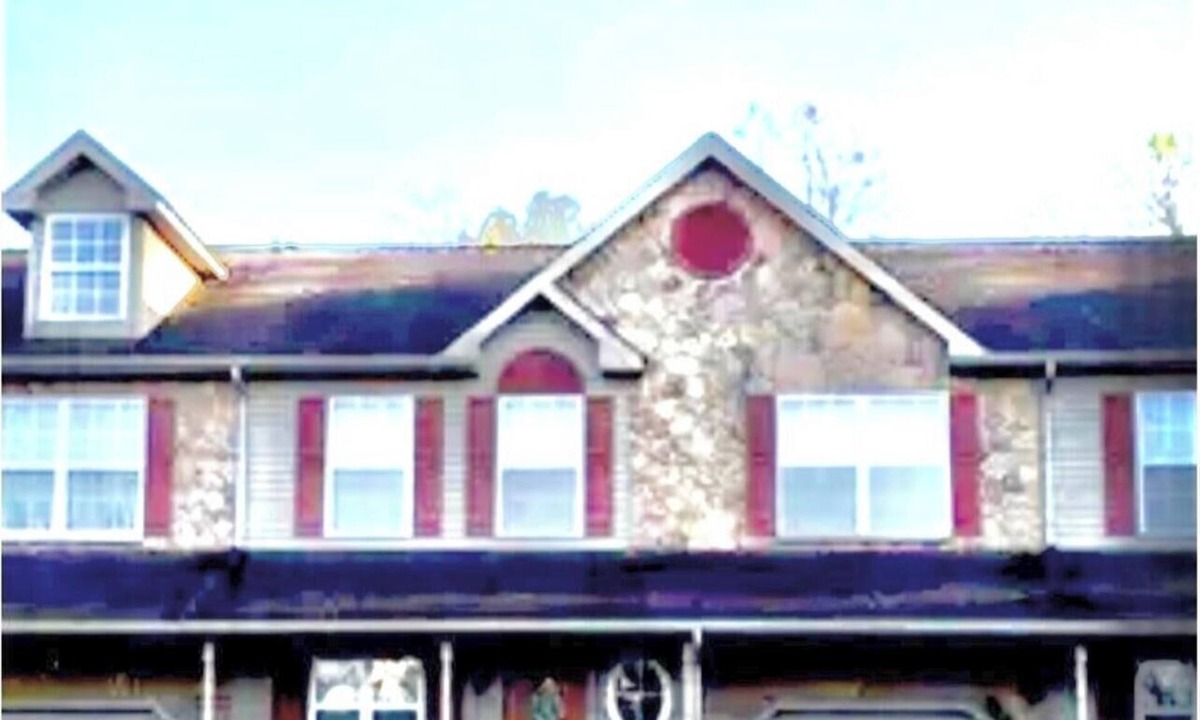 Minotola House | 3-bedroom townhome in serene Vineland with AC comfort