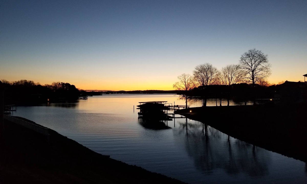 Smith Mountain Lake House | 3 Master Suite, 3 BA spacious townhome on SML with Boat and Slip