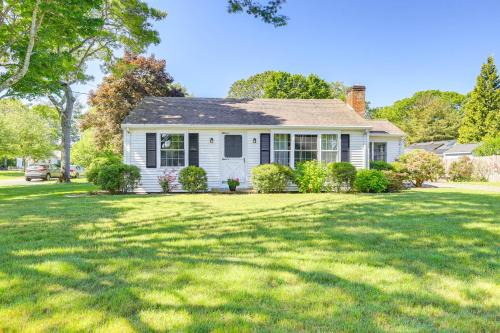 South Yarmouth House | 3 Mi to Beaches: South Yarmouth Gem w/Game Room