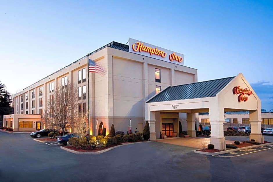 Braintree Hotel | 3-Star Hotel ∙ Hampton Inn Boston/Braintree
