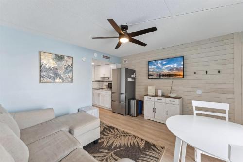 North Wildwood Apartment | 301 Ocean Ave, Unit 213 - The Harbor Light