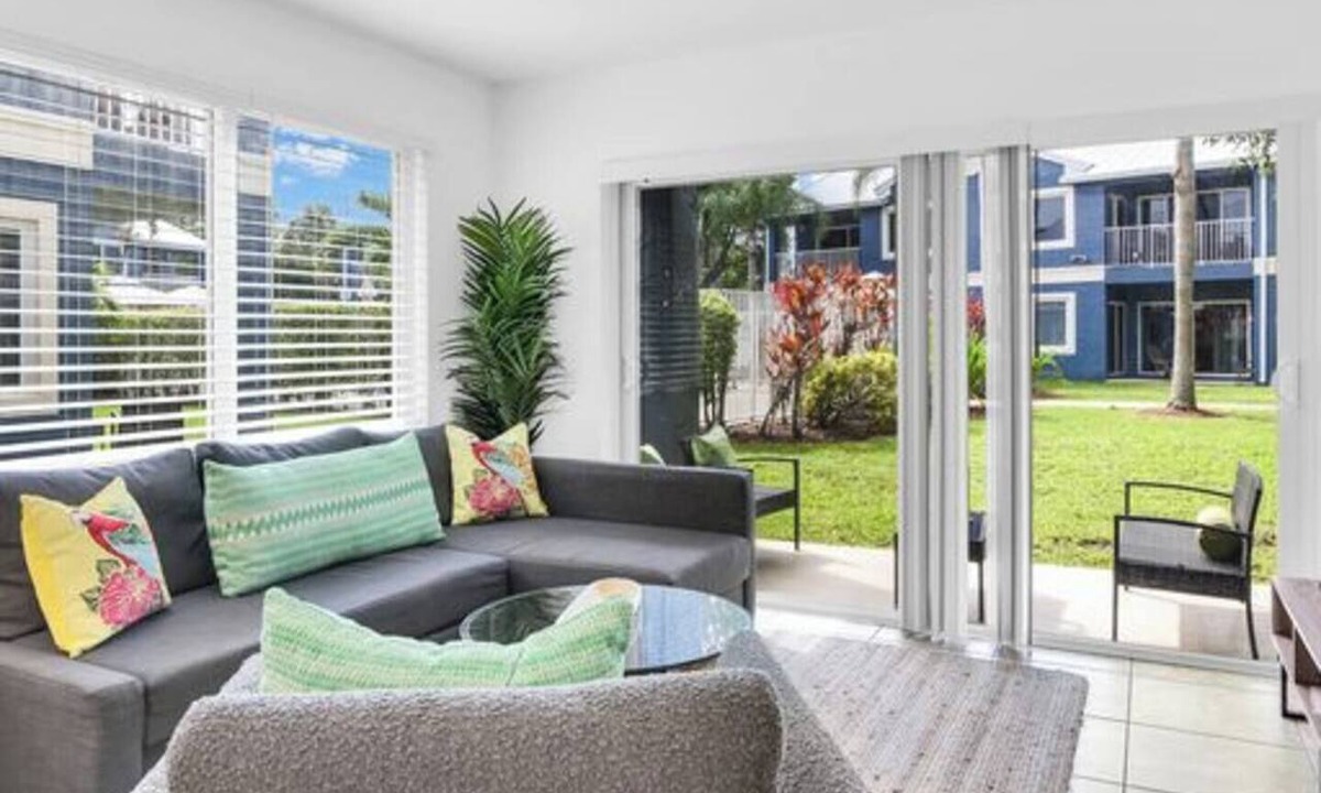 Mission Bay Apartment | 320A - Boca Retreat w/Pool, Parking, Near Evert Tennis & Shops