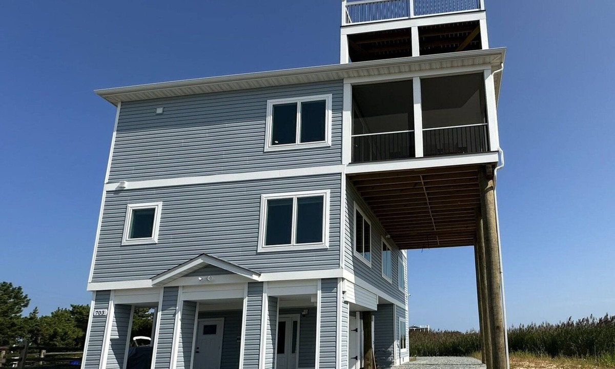 Broadkill Beach House | 360 Water Views I Steps to Beach I Rooftop & Screened Deck I Elevator I Dog Welc