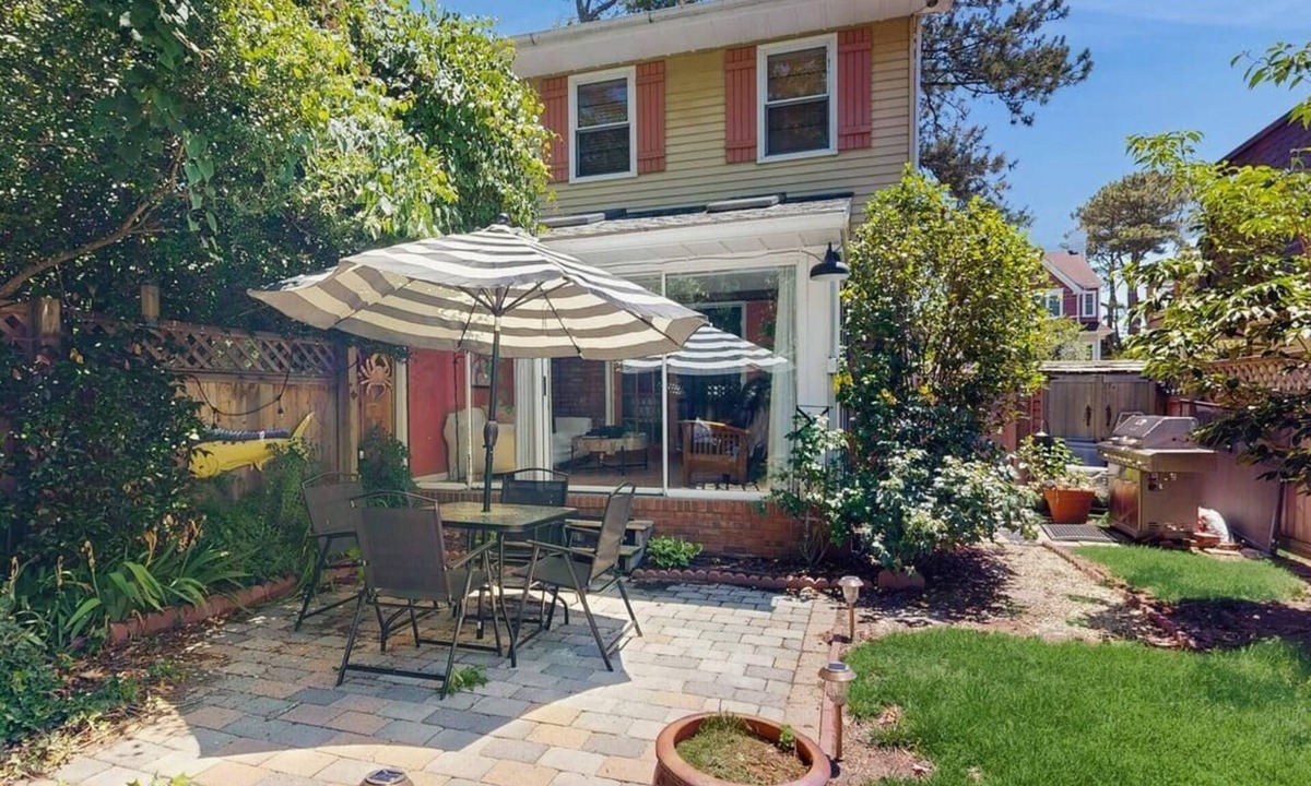 Dodds Addition House | 38389 F Benson St #15