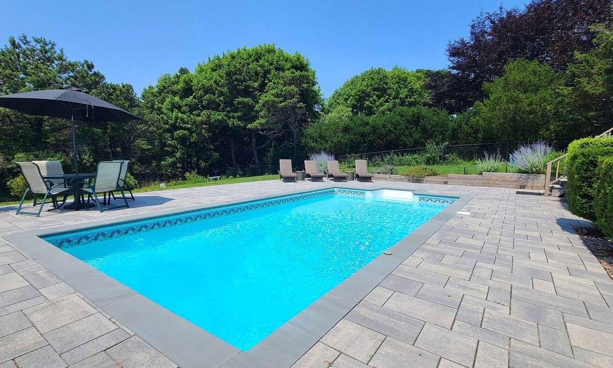 Truro House | 3BD Contemporary-POOL! A/C, Deck & Walk to Great Hollow Beach