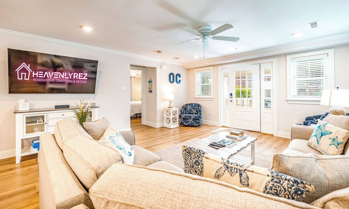 North End Condo | 3BR/2BA Condo- 1.5 Blocks to Ocean City Beach, Boardwalk & Shopping!