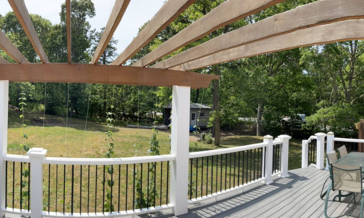 Harwich Center House | 3BR, central air, washer & dryer, grill, near ocean beaches & freshwater ponds