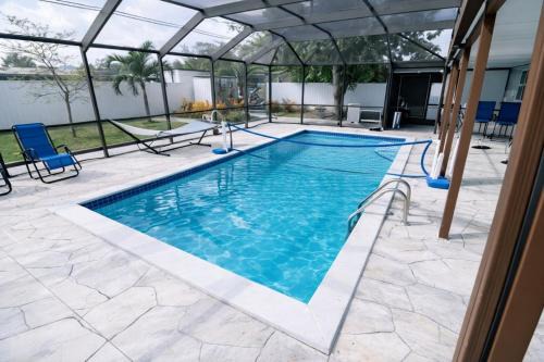 Driftwood House | 3BR Home with Pool & Pet, Sleeps 8, Near Hard Rock