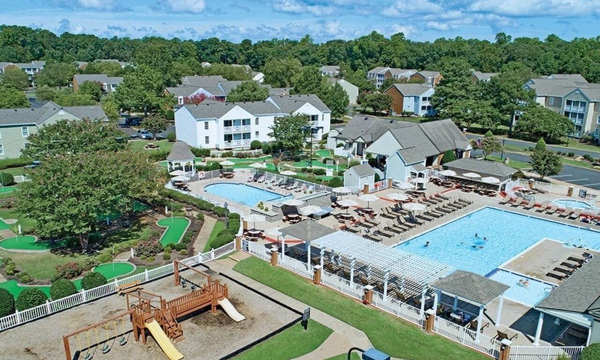 Williamsburg Condo | 3BR Lockoff – Pool, Games, History & Family Fun