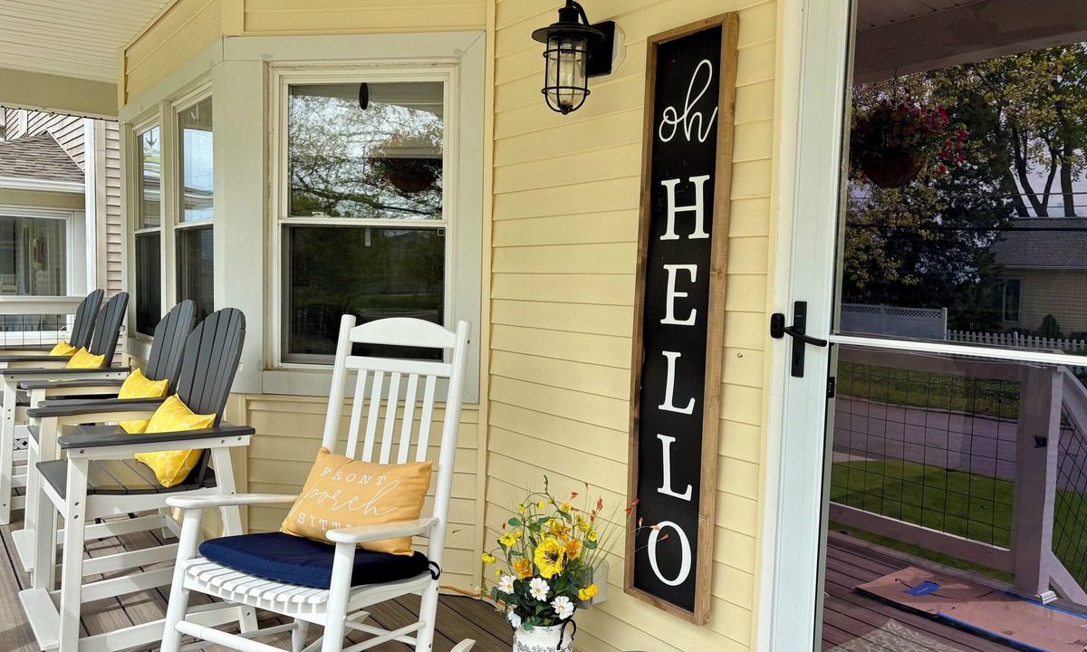 Fairport Harbor House | 4 bedroom Dog Friendly Lake house, in charming beach town of Fairport Harbor