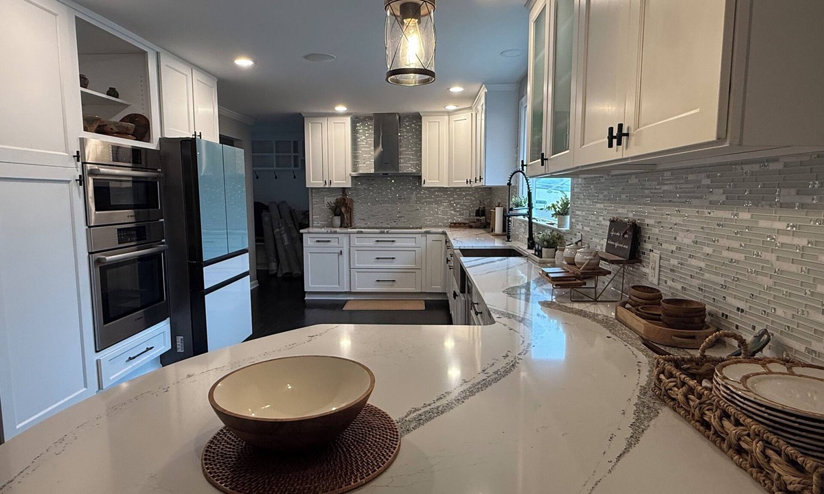 Frankford House | 4-bedroom house with beautiful backyard patio perfect for relaxing stays.