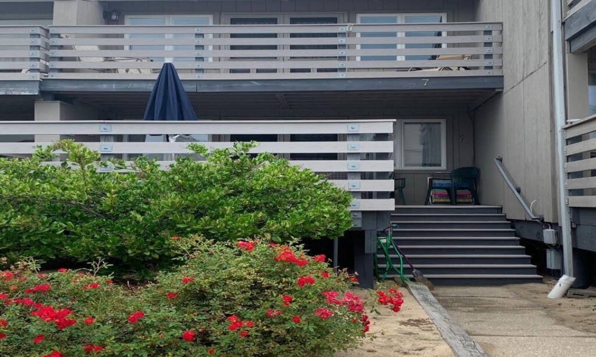 Rehoboth by the Sea House | 4 Bedroom Townhouse on the Beach in Dewey