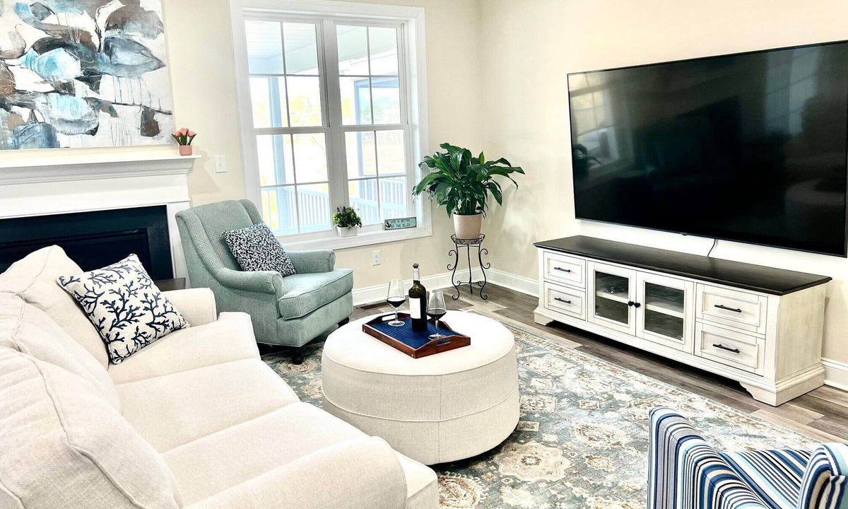 Sawgrass South House | 4BR/3.5BR in Rehoboth! Gameroom, Clubhouse, Pool, Pickleball minutes to beaches!