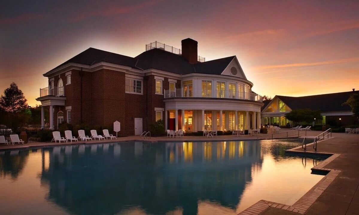Berkeley House | 4BR/4BA, Sleeps12. 4.5 resort. Vacation Village at Williamsburg near Theme Parks