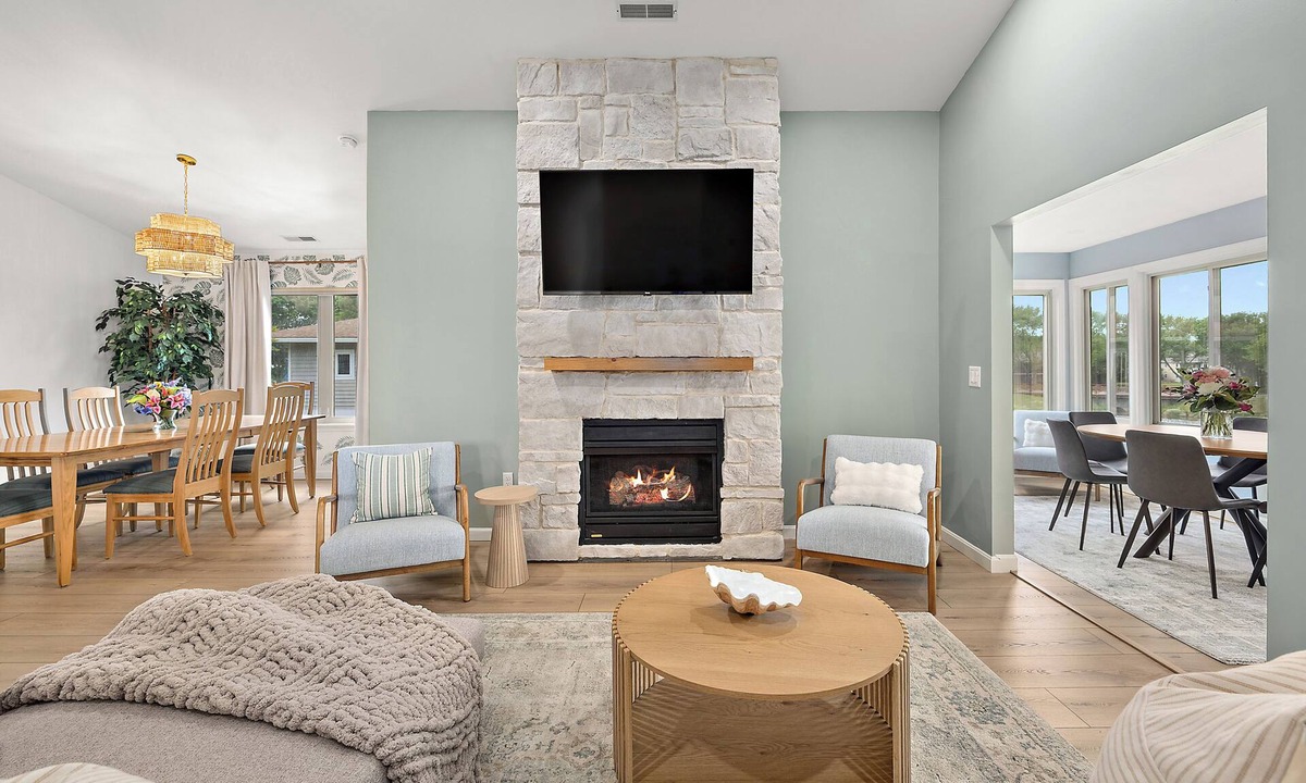 Plantations East Condo | 4BR Serene Waterfront Retreat, Lewes · 3 King Beds, Linens Included, Elevator