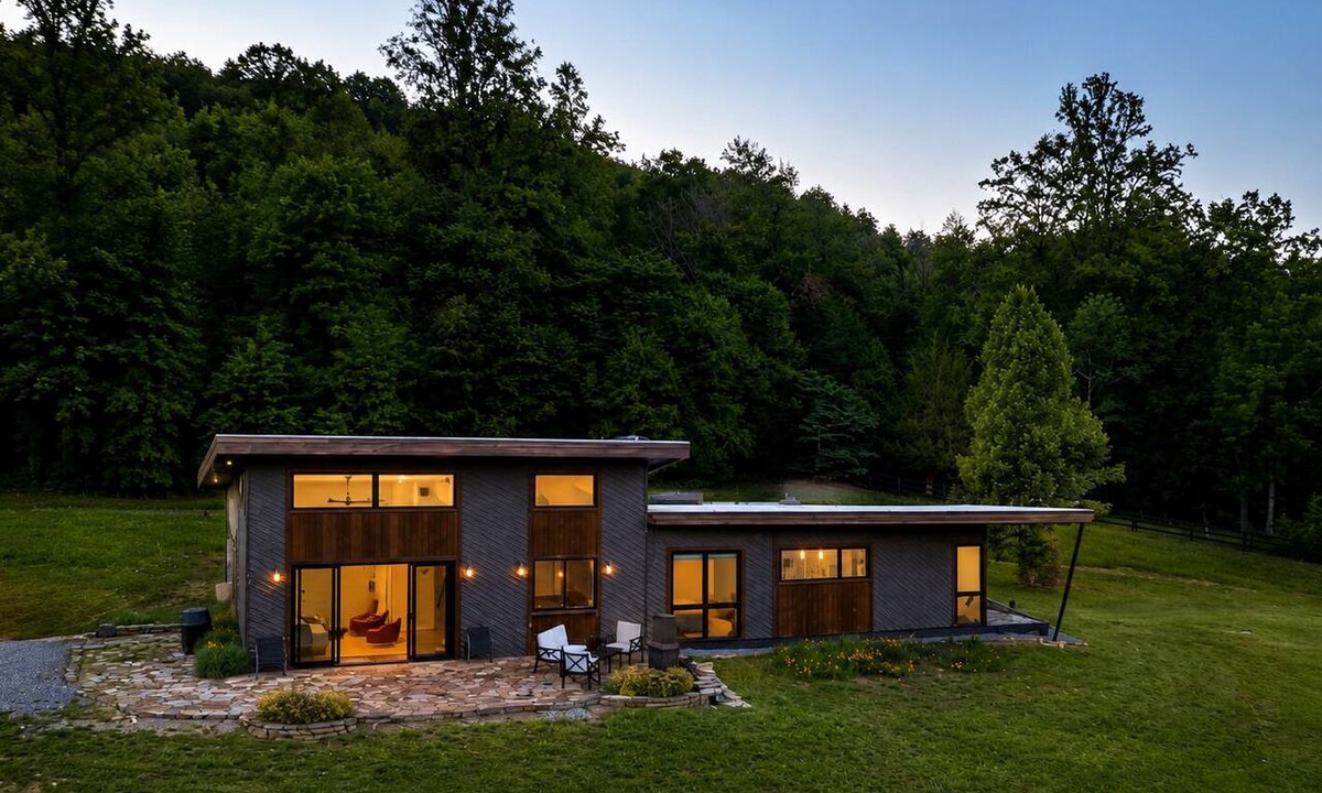 Haywood House | 4TreesVA: Old Rag Mountain Retreat