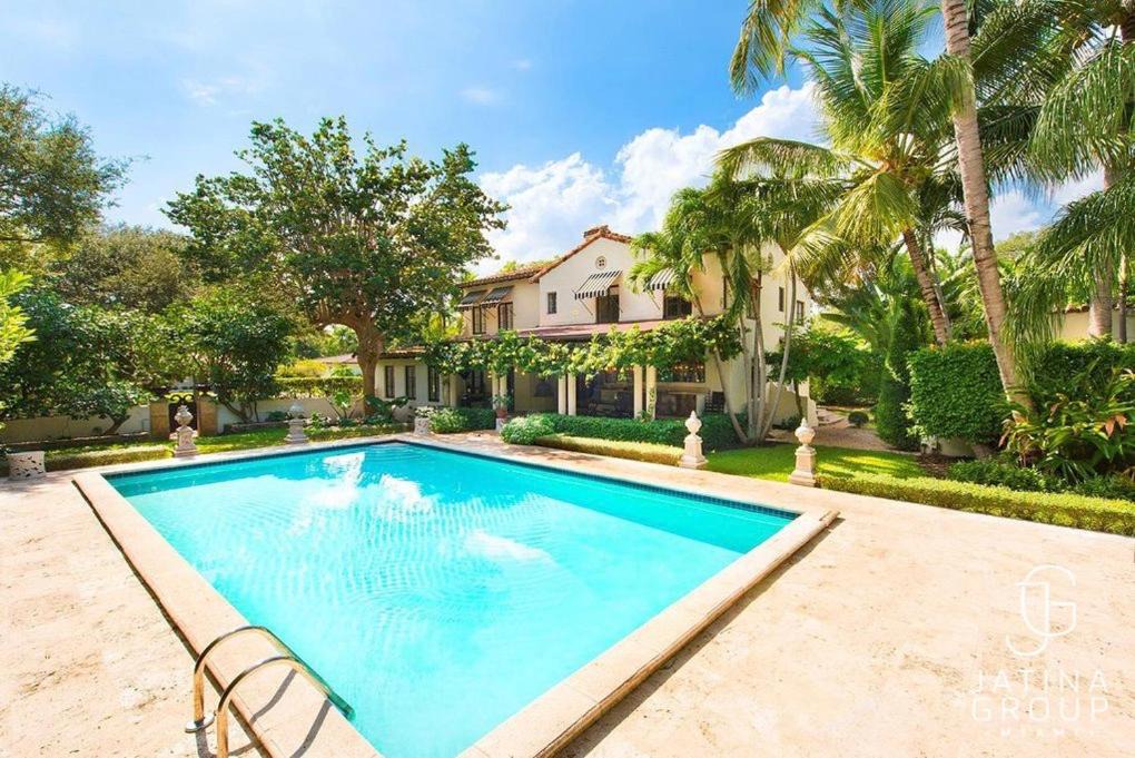 Miami Shores Villa | 5 Bedroom Villa in Miami, Pool Fits 12 Guest!